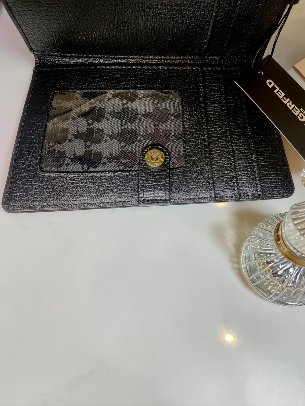 Karl Lagerfeld Paris Black Pebbled Leather Zip Wallet NWT ✨ Gold Hardware - Picture 6 of 7